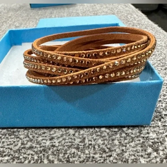 Touchstone Crystal Wrap-Star Bracelet, Smoked Amber - Picture 6 of 8